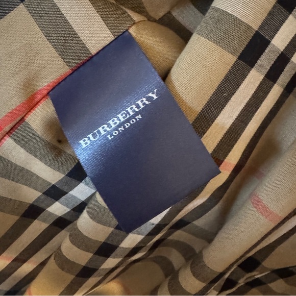 Burberry Oversized Trench Coat in Green Size 44 checked lining - Picture 6 of 10